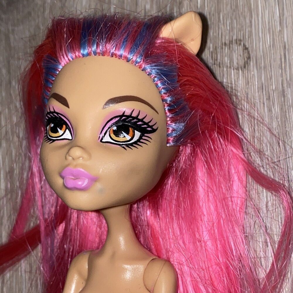 Monster High Creepateria Howleen Wolf MH - Picture 4 of 11